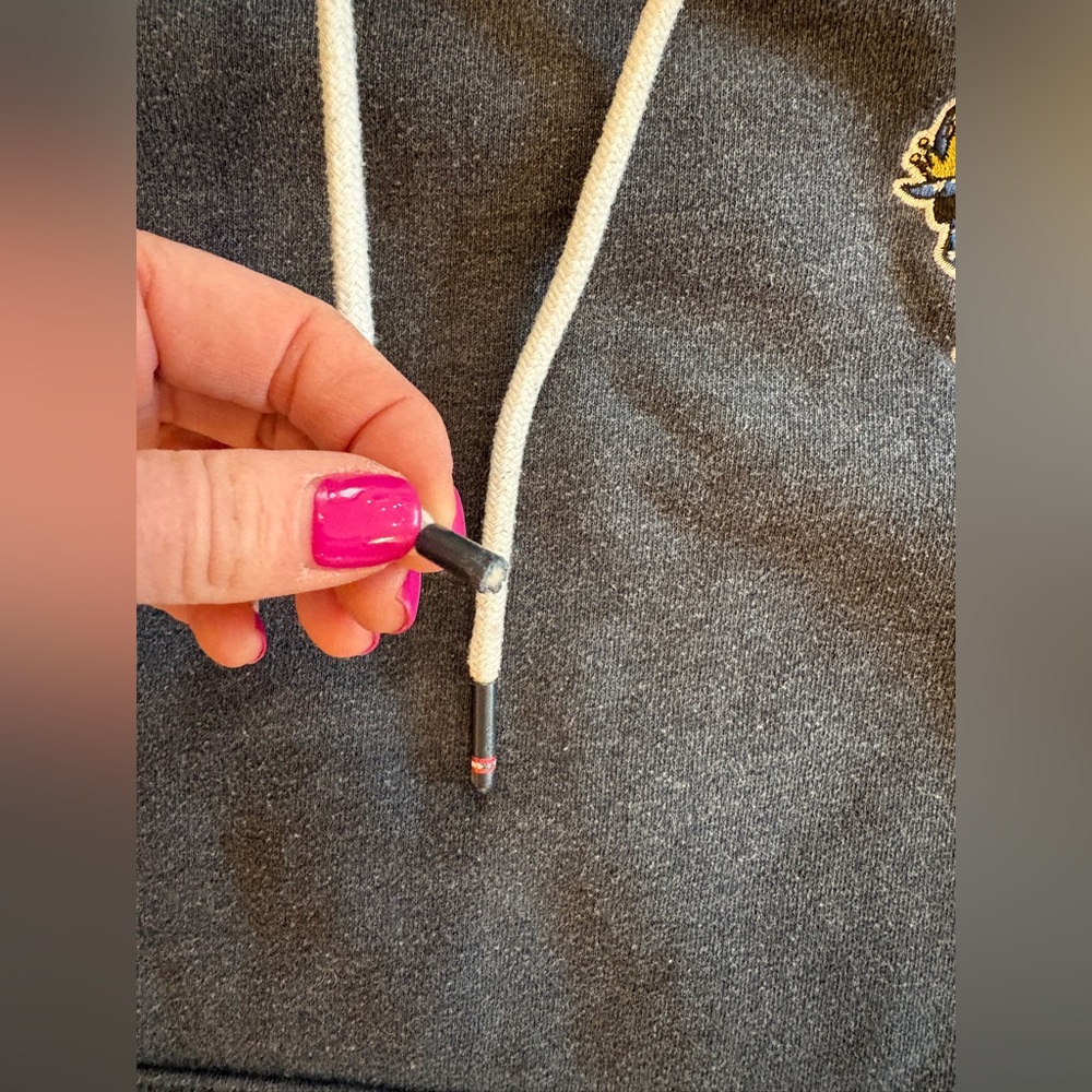 GOAT USA Freedom Hoodie Navy American Flag Logo Pullover Sweatshirt Men’s XS - Picture 10 of 10